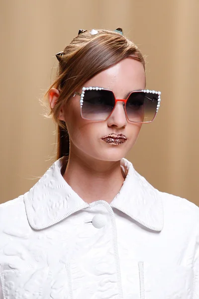 Look 29